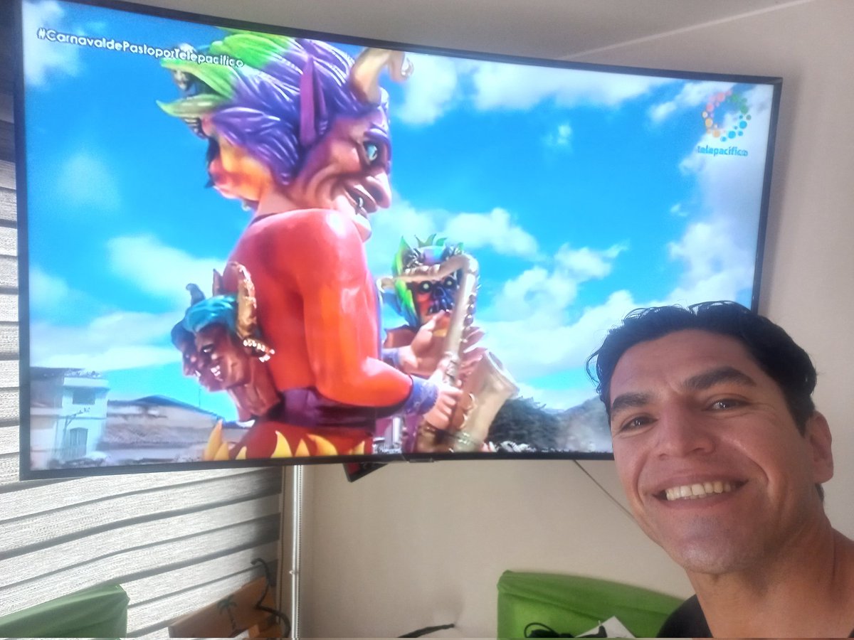 Seilore's tweet image. #carnavaldepastoportelepacifico
Que viva pasto carajo!!!
Saludos desde Tunja
Desfile magno 
#telepacifico