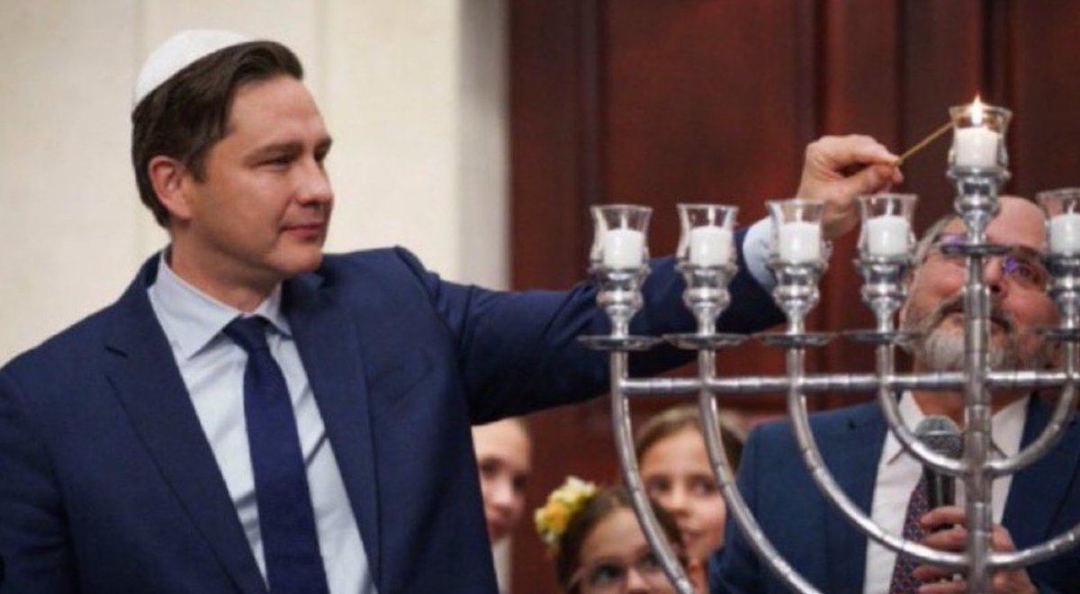 BerwickJeff's tweet image. Castreau is out.  The next guy, Pierre Poiliviere is basically like his less gay, more pro Zionist twin brother.  Kanada is a uni-party, just like in the USSA.  Nothing of note will change except more Zionism, exactly as they want.