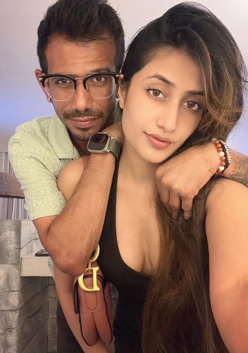 जोडपं चर्चेत आहे...
#yuzichahal #dhanashreeverma #Divorce