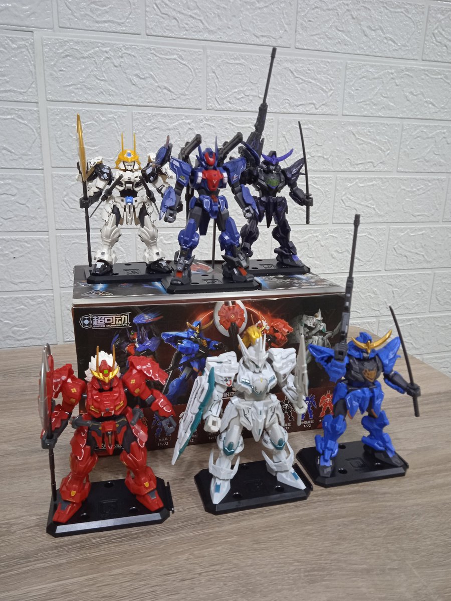 heissenpie's tweet photo. Done building all 6 of the SemboXMoshowToys mechs, didn't get one of the 3 mystery figures but I'm okay with it since the 3 mystery figures are just recolored
#moshowtoys #sembo https://t.co/K6xhQyIK8V