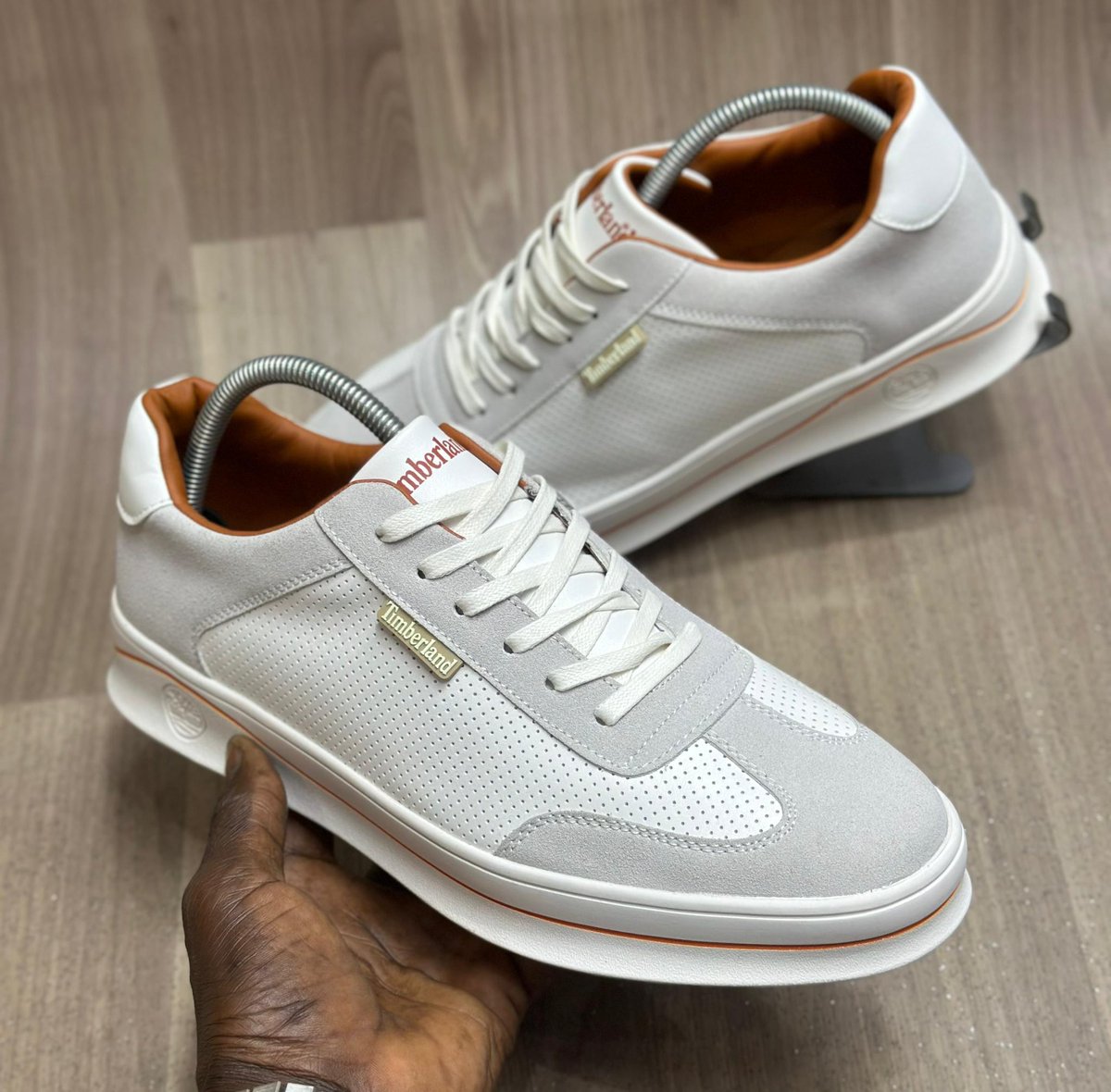 GalassShoes's tweet photo. 🛍️Timberland✨🔥
Size:  40 à 45✅
Prix: 🏷️ 15.000f

Whatsapp 781028779📌ou DM pour toute commande🙏🏽 Livraison possible partout📦
Rt 🫶🏽 https://t.co/LJpyvA0r3L