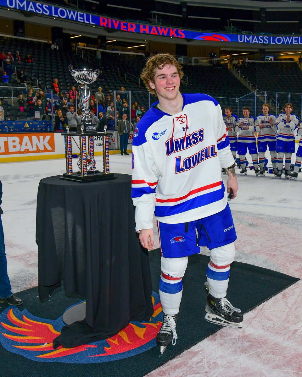 UMass Lowell Hockey tweet media