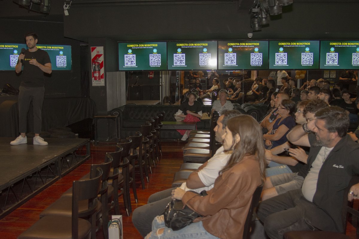 BNBCHAIN's tweet image. Last week, we had an amazing time in Buenos Aires! 🎉

🤩 140+ attendees connected with dozens of local Web3 projects!
🌟 Guests also got to meet leading BNB Chain projects like @PancakeSwap &amp;amp; @VenusProtocol!

Thank you to everyone who joined us and made it so memorable! 🙌