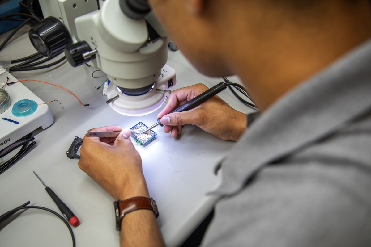 It’s not too early to start thinking about a 2025 summer internship at Southwest Research Institute. SwRI offers a variety of opportunities, both seasonal and year-round, to help you (or a student you love) gain hands-on experience. 
ow.ly/nrEV50UAofM