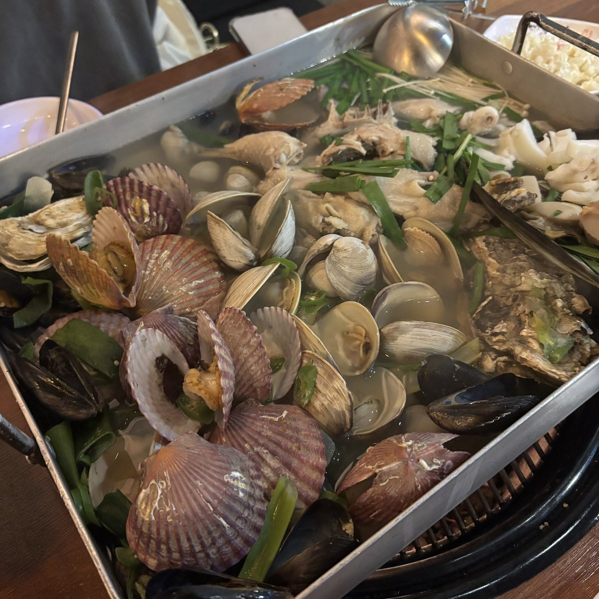 이시간에 조개먹고싶어서 나왔다 
조개란 조개 다먹기 #커플 #커플만남