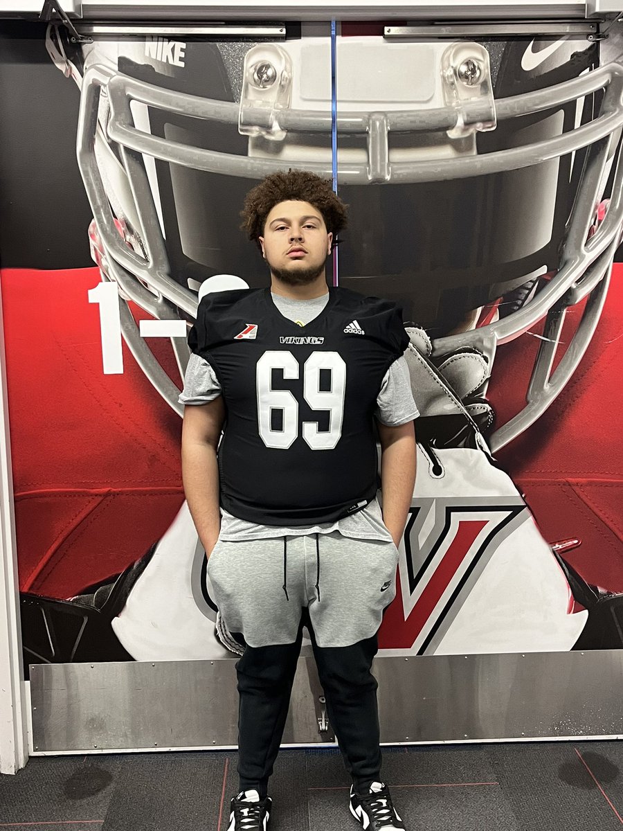 Tahj Williams (@tahjwilliams69) on Twitter photo After a great visit with <a href="/TMartin_Coach/">Tyler Martin</a> <a href="/KnockJordan/">Jordan Knock</a>
<a href="/CoachEJGVU/">EJ Peterson</a> I am honored to receive a official offer from <a href="/GVVikingFB/">Grand View Football</a> After a great visit with <a href="/TMartin_Coach/">Tyler Martin</a> <a href="/KnockJordan/">Jordan Knock</a>
<a href="/CoachEJGVU/">EJ Peterson</a> I am honored to receive a official offer from <a href="/GVVikingFB/">Grand View Football</a>