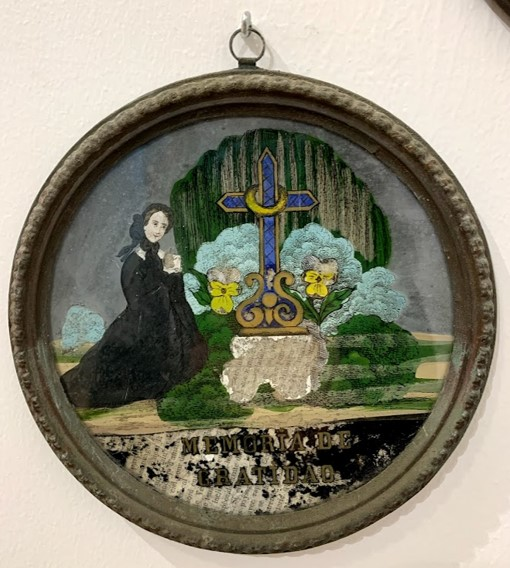 Gentes do Twitter!

A Gisela Monteiro, do blog Mort Safe, procura informações sobre estes bonitos medalhões de vidro usados em contexto funerário. Quem de nós poderá ajudar?

📷: taphophilia.blogspot.com/2025/01/wanted…