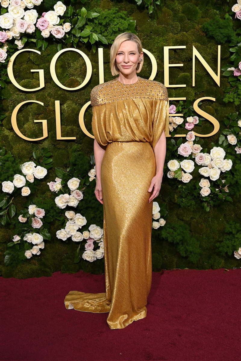 Just_Neliah's tweet image. Cate Blanchett re-wearing her fits is not new. For the #Oscars2020 she rewore her 2014 Armani Privé gown. In 2022 she reworked a dress that she previously wore to the 2015 BFI Film Festival. This year was no different but honestly , it's giving grandma 😭 idk..
 #GoldenGlobes