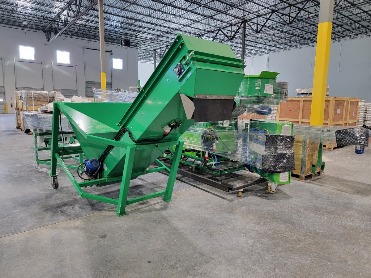 svd360's tweet photo. AUCTION ALERT: Dream Harvest Online Auction January 14–16: Featuring $8M of vertical farming equipment — purchased NEW in 2022 and never put into production: Late-Model Packaging Equipment, Harvesting Equipment, Fluence RAZRm Lighting Systems, Water Equipment Cells, an Irrigation System, Containers &  Stands, Trays, Aluminum, and a Communication System

View Catalog / Register to Bid here:
https://t.co/4puAAgatw2

#agriculture #agtech #startups #food #harvest #auction #houston #texas #farming #equipment