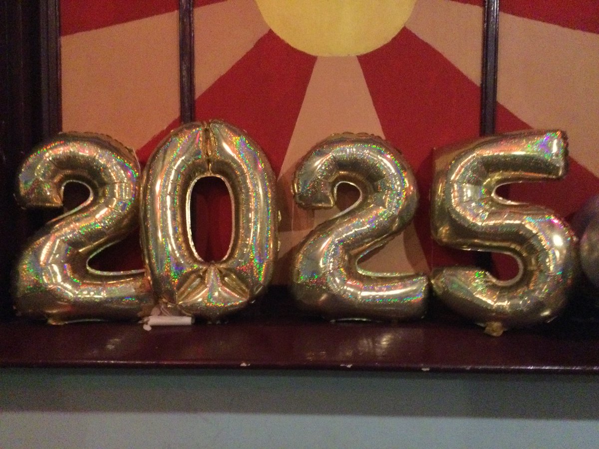 Thanks to all the #poets and audiences who helped @Dreadingslam make #poetry fun in 2024 our 1st 
#openmic of 2025 is Feb 2nd 19:30 @risingsunarts .
First chance to qualify for the 2026 Grand #Slam and follow of Jay Woods , our current champion
#poetrychallenge #rdguk