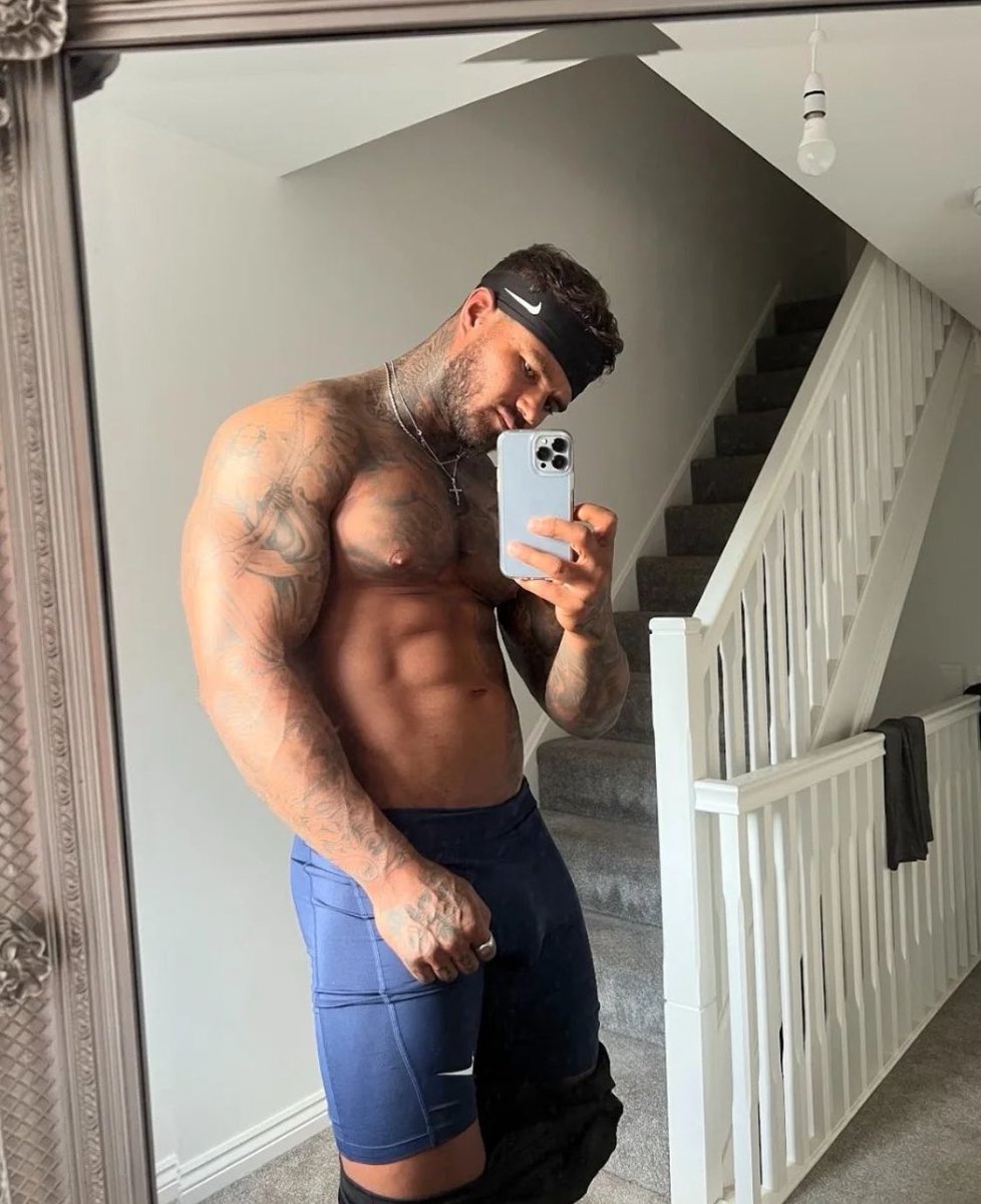 stepbrorjj's tweet photo. Should i take it out next time? 😈🍆 https://t.co/n9uaPMK4k9