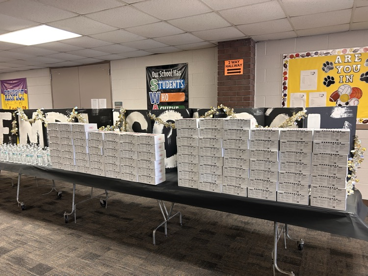 alief_middle's tweet photo. Thanks @Jasonsdeli &amp; our AMS Admin Team for the great lunch! | #STRONGreturn | @Sroninub2Newby @HeyMrsCarterrrr @MMrbracy @aliefisd @TheExecEFFECT | Connect with us: https://t.co/bPCyQCnRqe | https://t.co/j4N6rRmeYq https://t.co/99F8F090zq