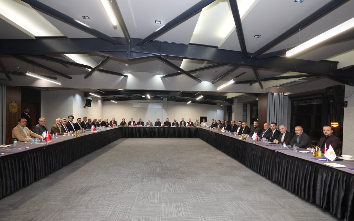 ak_basiskele's tweet photo. İl Başkanımız Dr.Şahin Talus başkanlığında genişletilmiş koordinasyon toplantımızı gerçekleştirdik. https://t.co/vcJWPChQyp
