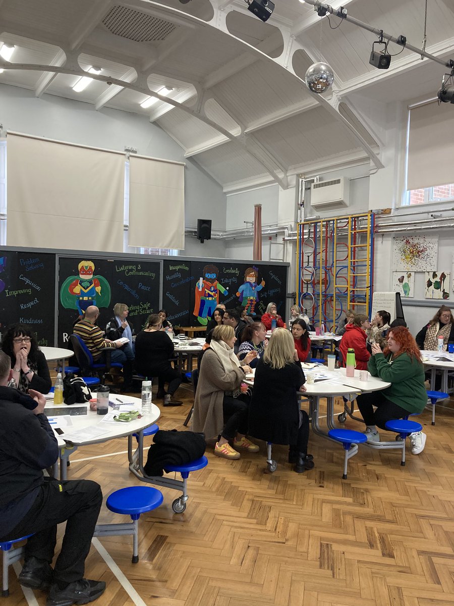 Miss Cogan tweet media