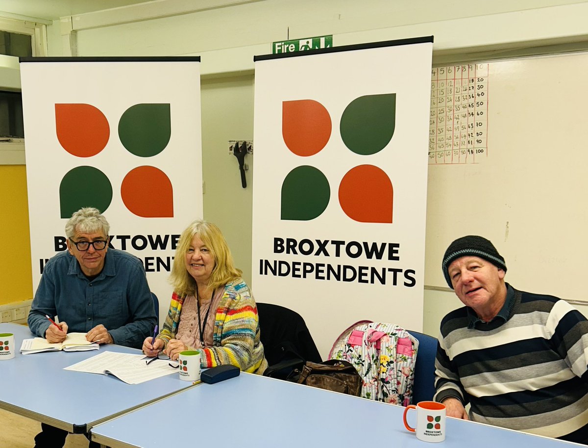 Politics is mostly just sitting in a small
Community Centre on a Monday night in some of the most deprived areas, listening to residents talk about the every day problems that matter to them &amp; their family

Not one person spoke of Musk but many spoke of poverty,damp &amp; being cold