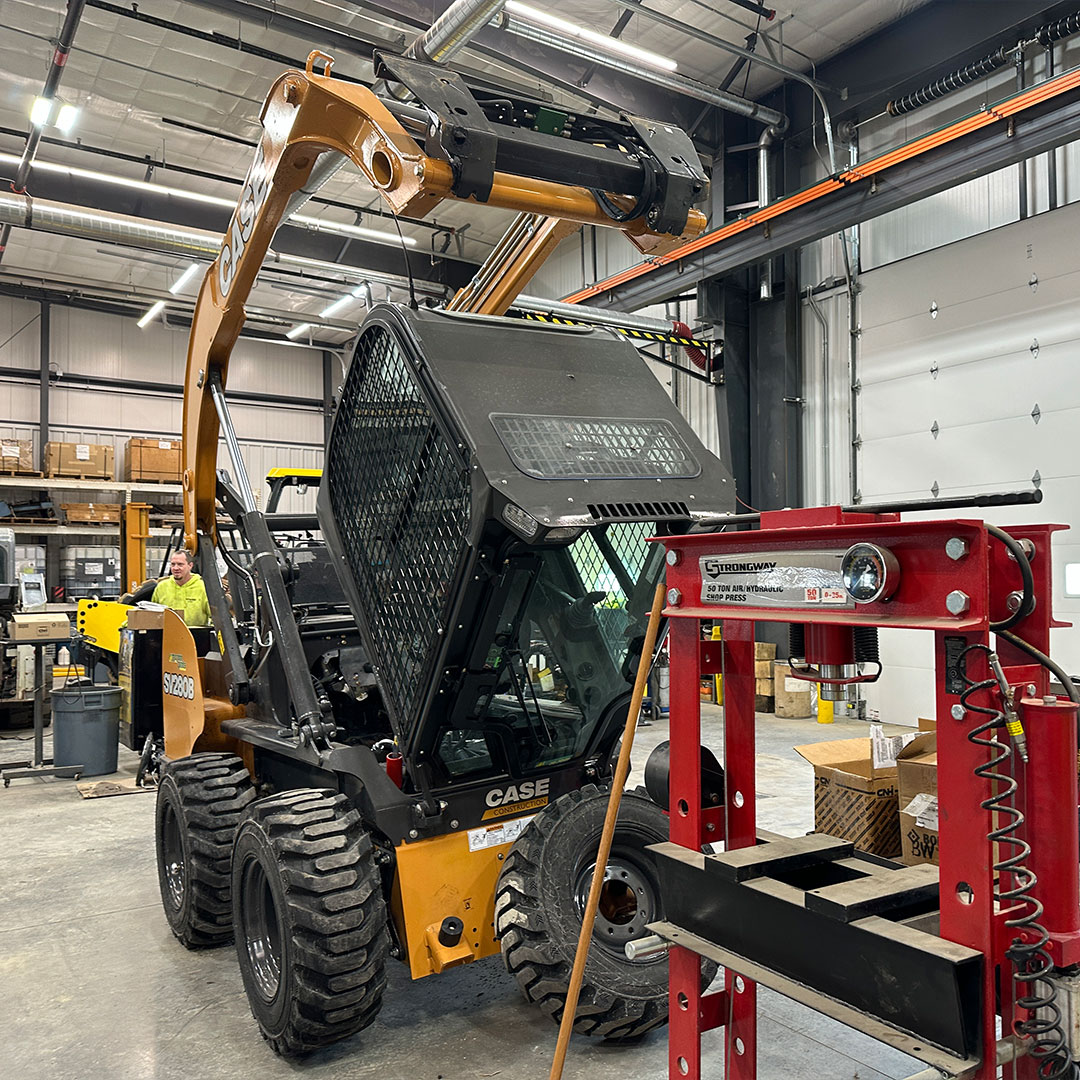 McCann_Online's tweet image. We offer top-notch service for all heavy and light equipment. Find your nearest branch: bit.ly/3Q3XauK #service #heavyequipmentrepairs #anymakeanymodel