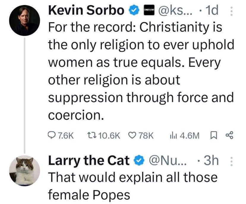 Meanwhile own of the decade is given to Larry the Cat 🤣🤣🤣