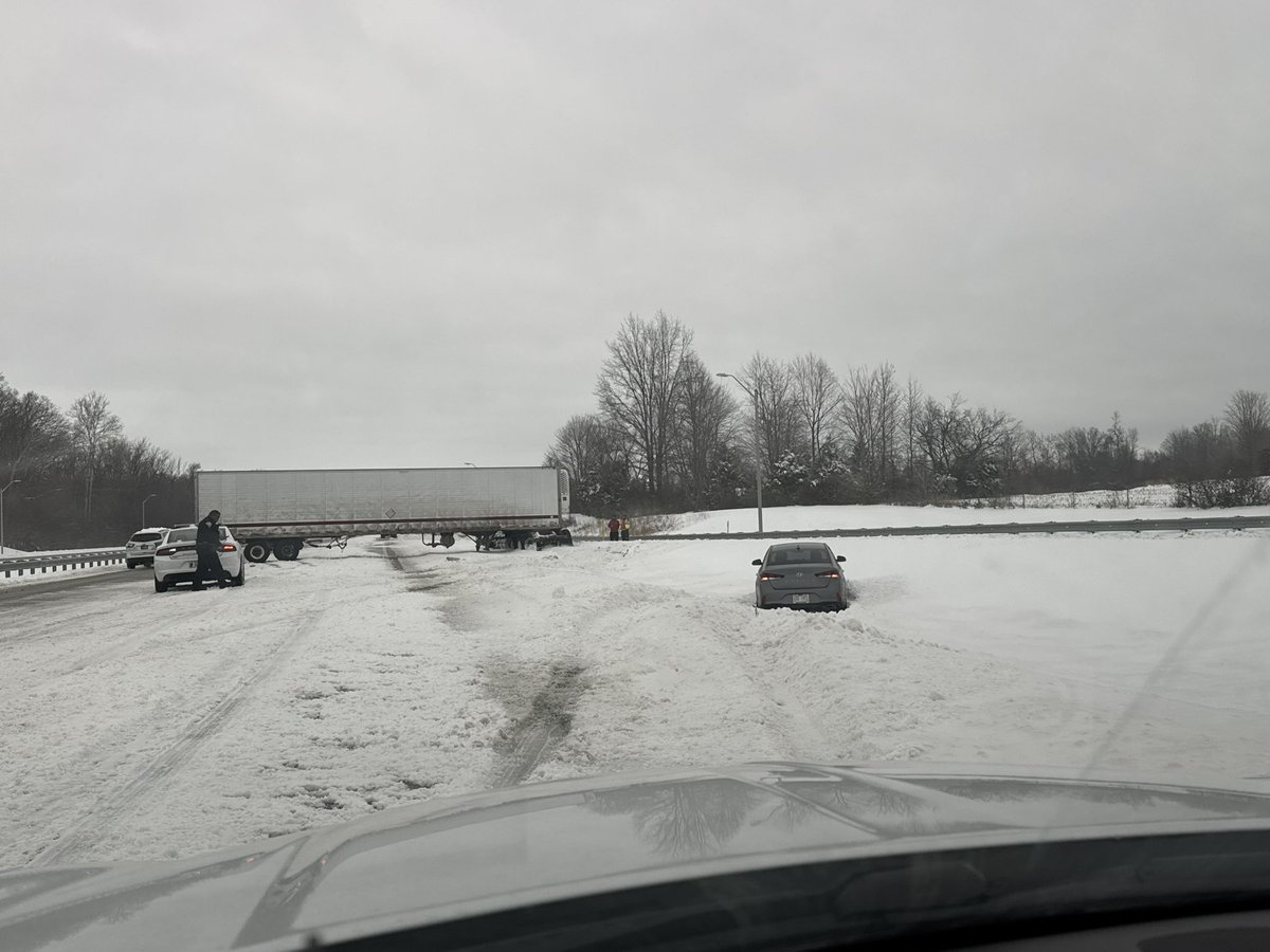 ISPVersailles's tweet image. 1/6/25 3:15 pm
Troopers are on the scene of a jacknifed semi and a passenger car off the roadway on I-65 Northbound near the 51 mile marker in Jackson County. Both vehicles should be removed shortly.
The far left northbound lane remains open.