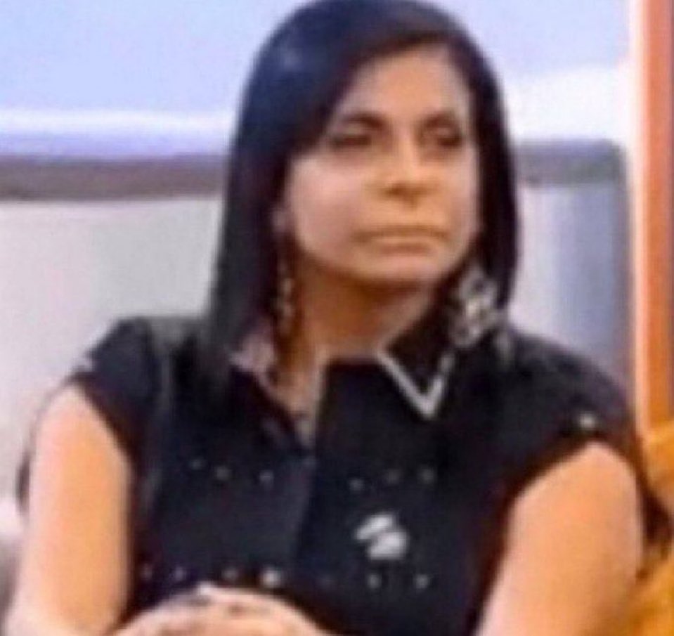 Eu acho que esse Cosmo é gay e é apaixonado por Ricardo #Tieta