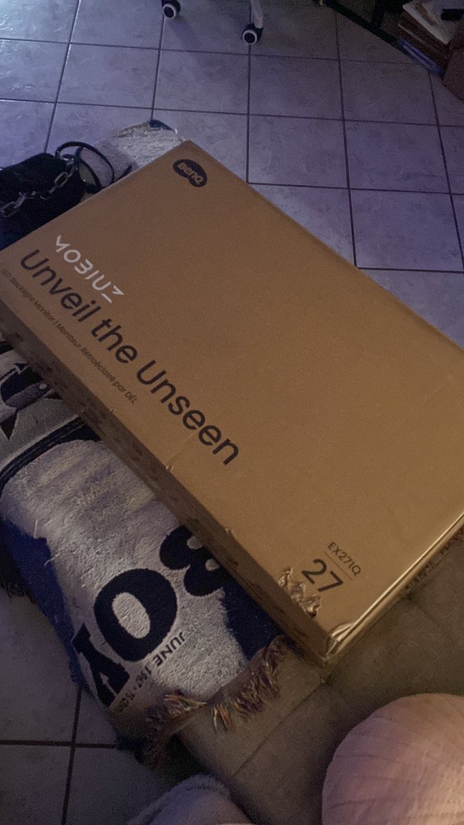 NEW MONITOR TOUCHED DOWN!! Big thank you to <a href="/Zahid_Baj/">Zee</a> for making this happen with the giveaway!! GAMING GOING TO A WHOLE NEW LEVEL!🔥🙏🏻 #foreverblessed
