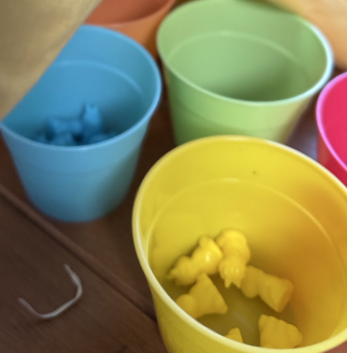 RCPS_EarlyLearn's tweet image. Sorting by color 
#sortingfun #ColorVibes #teacher #dph #pat #AfterSchoolClub #afterschool #TeacherTwitter