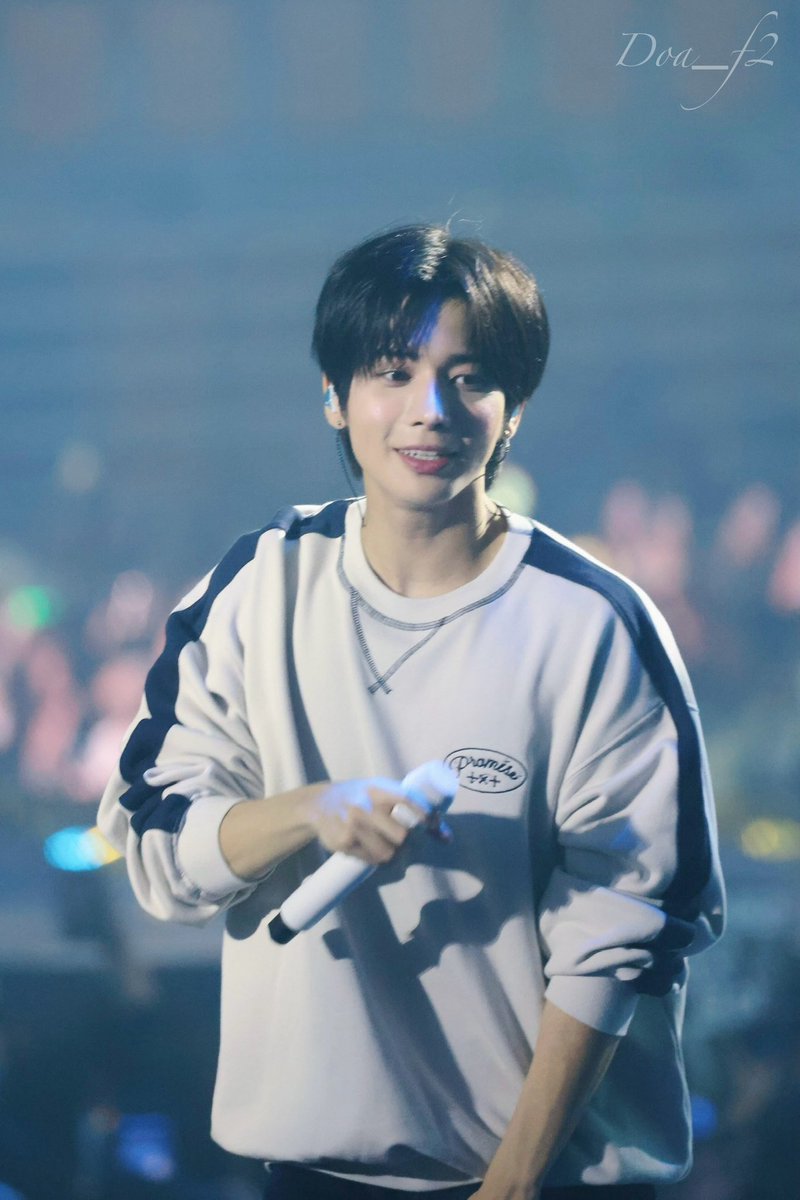 DoA_f2's tweet photo. 241101 태현

#TXT #TAEHYUN 
#태현 #강태현  #テヒョン
#TOMORROW_X_TOGETHER https://t.co/AJlNA54g9u