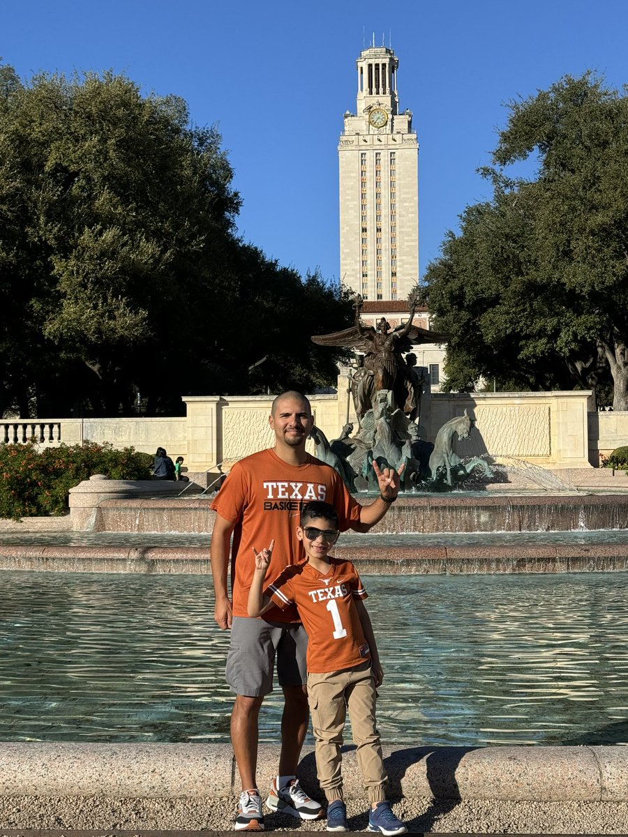 alfonsogarza7's tweet photo. @LoewyLawFirm @TexasFootball My favorite Texas Football is taking my son to his first game! It’s my favorite because I got to share the love for the university I have with him! https://t.co/FXSuIOtNvn