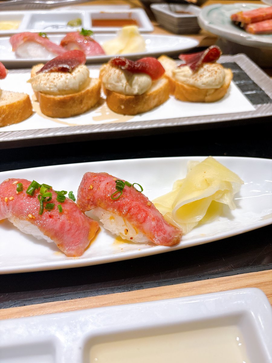 あけましておめでとうございます⛩️
新年のスタートは、初詣と新年会ランチ😋
気持ちを新たに頑張ります🥰

#企業公式が毎朝地元の天気を言い合う #企業公式つぶやき部 #企業公式相互フォロー #あけましておめでとうございます