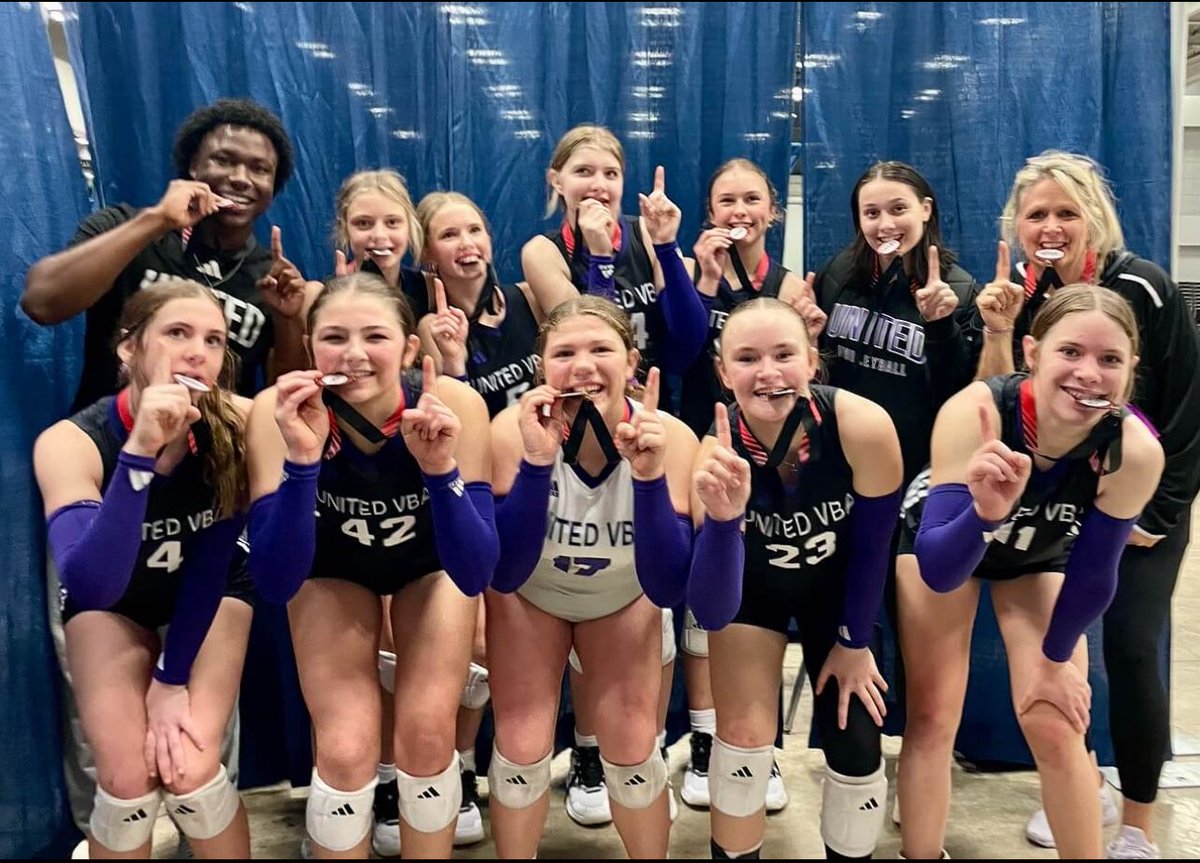Ainsley5Phife's tweet photo. Great weekend at Tour of Texas Warm Up in ATX. 6-0 and came home with the Gold! Here’s a few highlights from the weekend. Looking forward to a successful season with an amazing team! @TexasVolleyball @TXStateSoftball @AggieVolleyball @BlinnVolleyball @TLU_VB https://t.co/tm2VsjBRpr