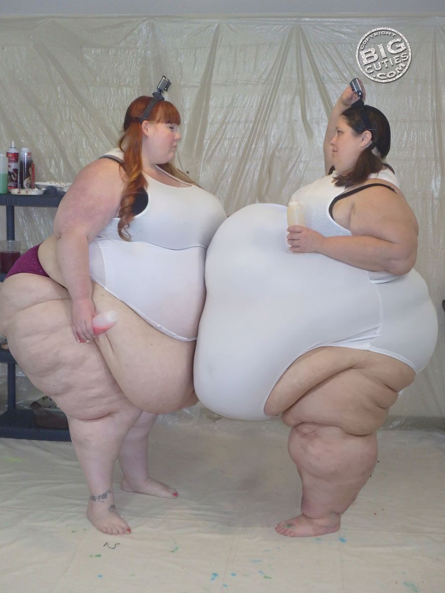 You know you're getting old when pictures of some of your favorite models are considered 'classics.'  Here's a throwback featuring Trysta and Kellie Kay.  They're both retired now, but what a run they both had!