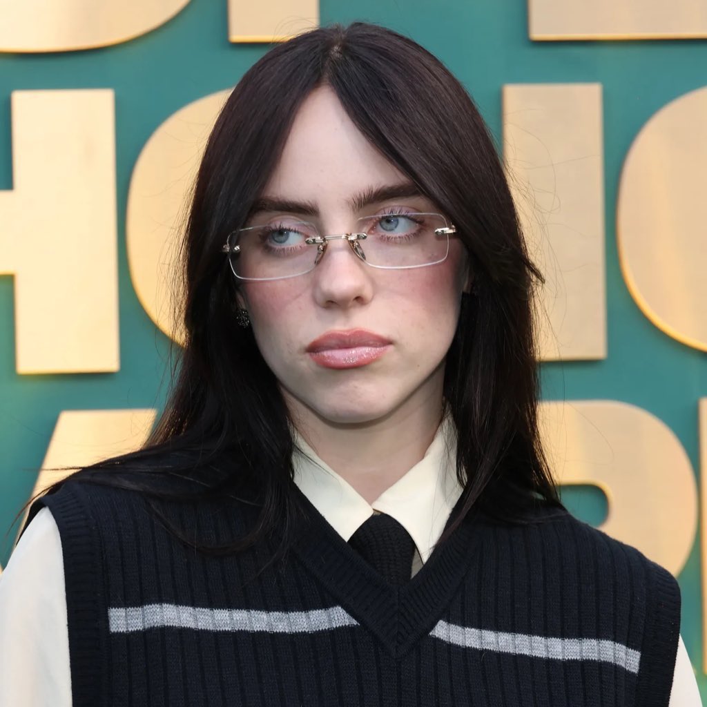 0XYDATA's tweet photo. 🚨| PRAISE is in talks to star as Mikasa Ackerman in the live-action 'Attack on Titan' movie. ⚔️🕊️

(via @THR) https://t.co/IW93pML8jE