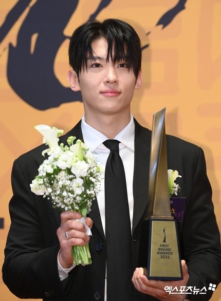 2025 대한민국퍼스트브랜드대상 덱스 ✨