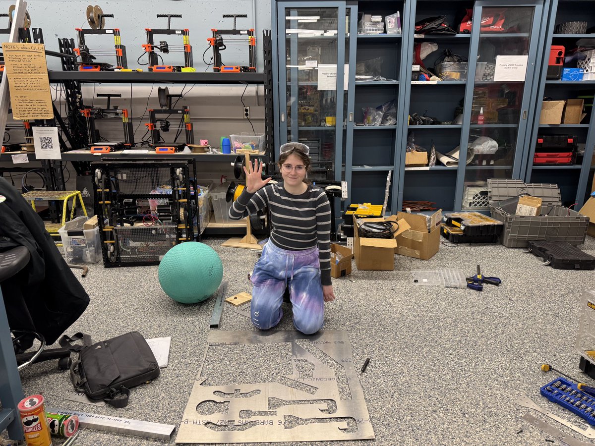 UMNRobotics's tweet image. The day 3 recap of the 2025 RI3D season is out! We made major strides in our systems and programming. We got our parts cut out on the water jet, and they are now being assembled! Check us out on YouTube and ChiefDelphi.

@umncse #omgrobots #firstdive #reefscape