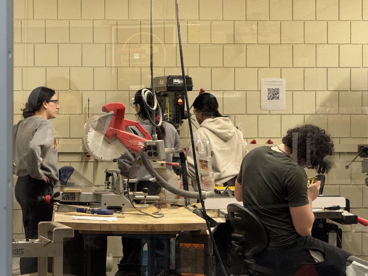 UMNRobotics's tweet image. The day 3 recap of the 2025 RI3D season is out! We made major strides in our systems and programming. We got our parts cut out on the water jet, and they are now being assembled! Check us out on YouTube and ChiefDelphi.

@umncse #omgrobots #firstdive #reefscape