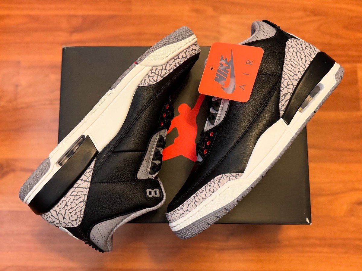 ShoeGameAO's tweet photo. Nike Air Jordan 3 Retro ‘Black Cement’🔥🔥🔥
-
-
-
-
-
#OldCop #Sneakerhead #Nike #Air #Jordan #SNKRS #Retro #Black #Cement #ShoeGame #KOTD #YourSneakersAreDope https://t.co/qensu35bVM
