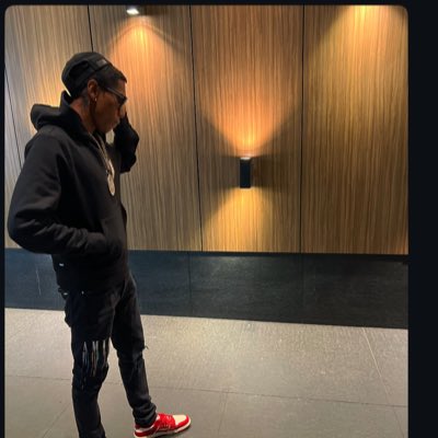 FutureDinero's tweet photo. #NewProfilePic https://t.co/ygElF787kl