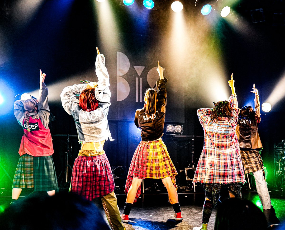 charipany's tweet photo. 最高のライブだったなぁ
2024.6.9 代官山UNIT
We Gotta Go BiS TOUR FINAL
#トギー #ナノ3 #ヒューガー #イコ・ムゲンノカナタ #クレナイ・ワールズエンド #BiSGoGo https://t.co/KbY8rH5hqr