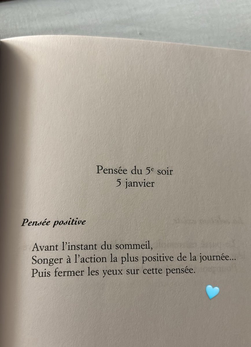 e_malbora's tweet image. Bonne nuit 🩵