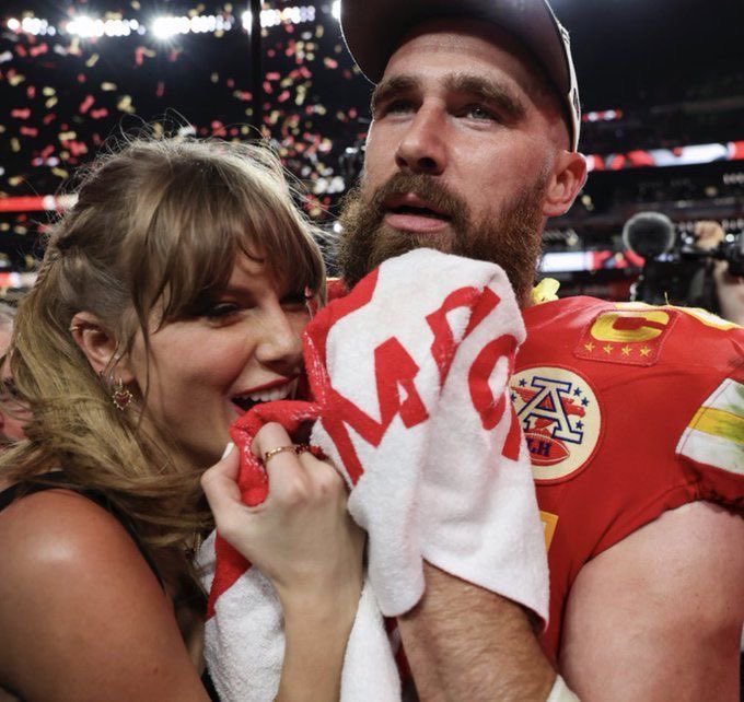 swftisa's tweet image. #WPMOYChallenge + @tkelce
