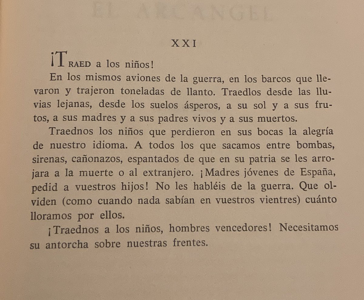 Hace no tanto, en 1939, Carmen Conde concluía así Mientras los hombres mueren. Hoy miles de niños y mucho sufrimiento en otra parte del mundo.
