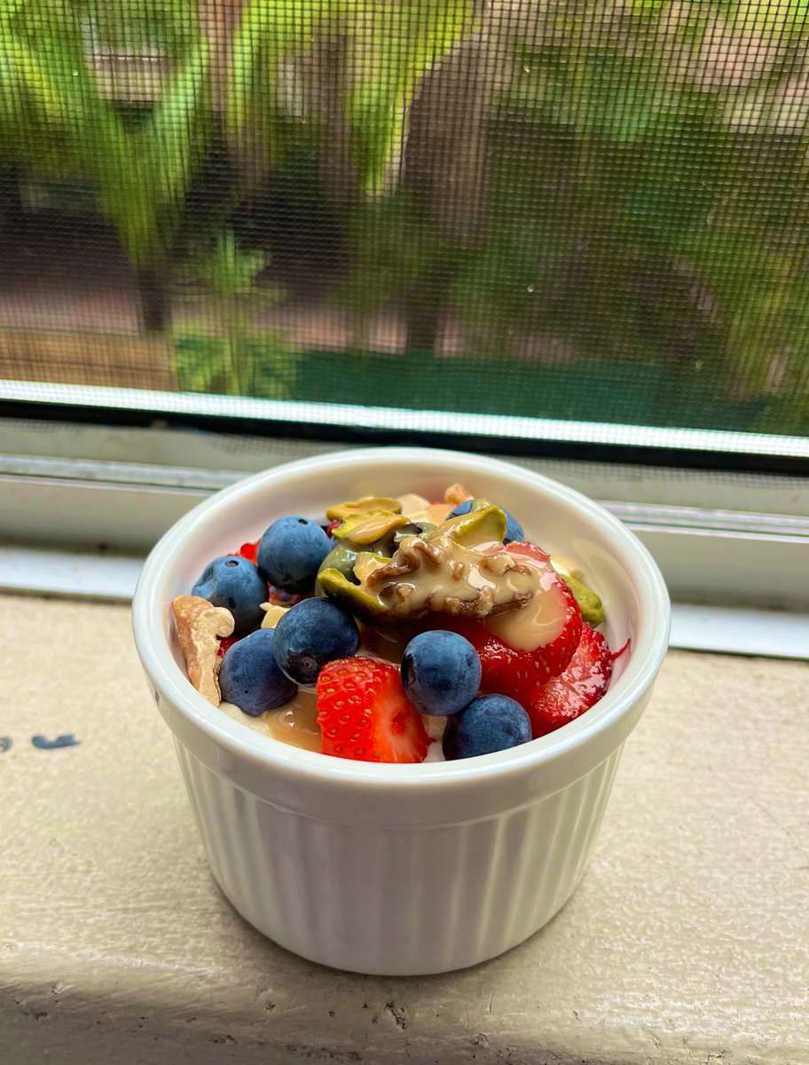 Agent99c's tweet image. Yoghurt berries nuts tahini no sugar Açai my way #Açai #breakfast