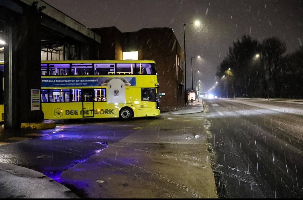 As the new year rolls in, we’re pleased that Metroline Manchester, a subsidiary of 🇸🇬 ComfortDelGro, has begun operating over 200 bus services in Greater Manchester 🚌. Stay warm everyone!  

(Photos credit: Metroline Manchester / ComfortDelGro)