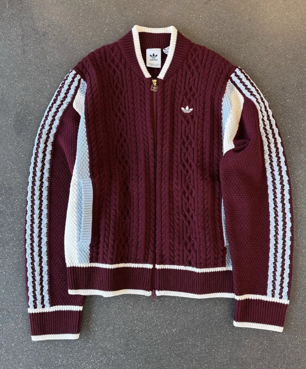 HardestFitPics's tweet photo. Adidas Knits going crazy 😮‍💨 https://t.co/VwVCIqRyUN