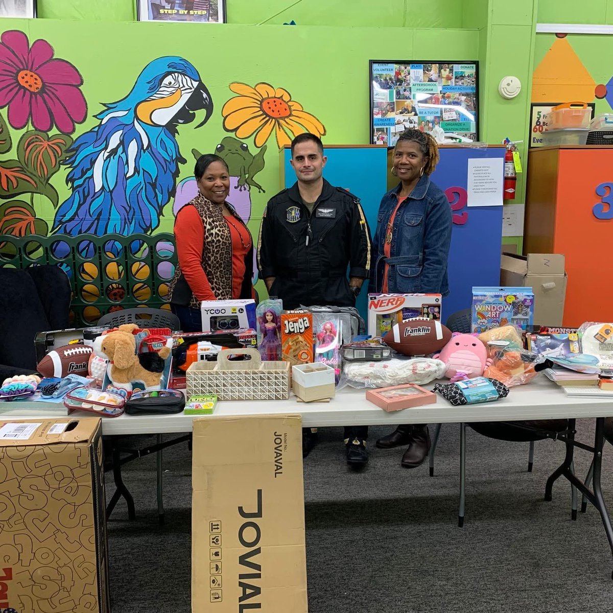 sallykatewinter's tweet photo. THANK YOU to all those who donated this Holiday season! The support truly is incredible and never ceases to amaze us! https://t.co/mCXo4A5BwW