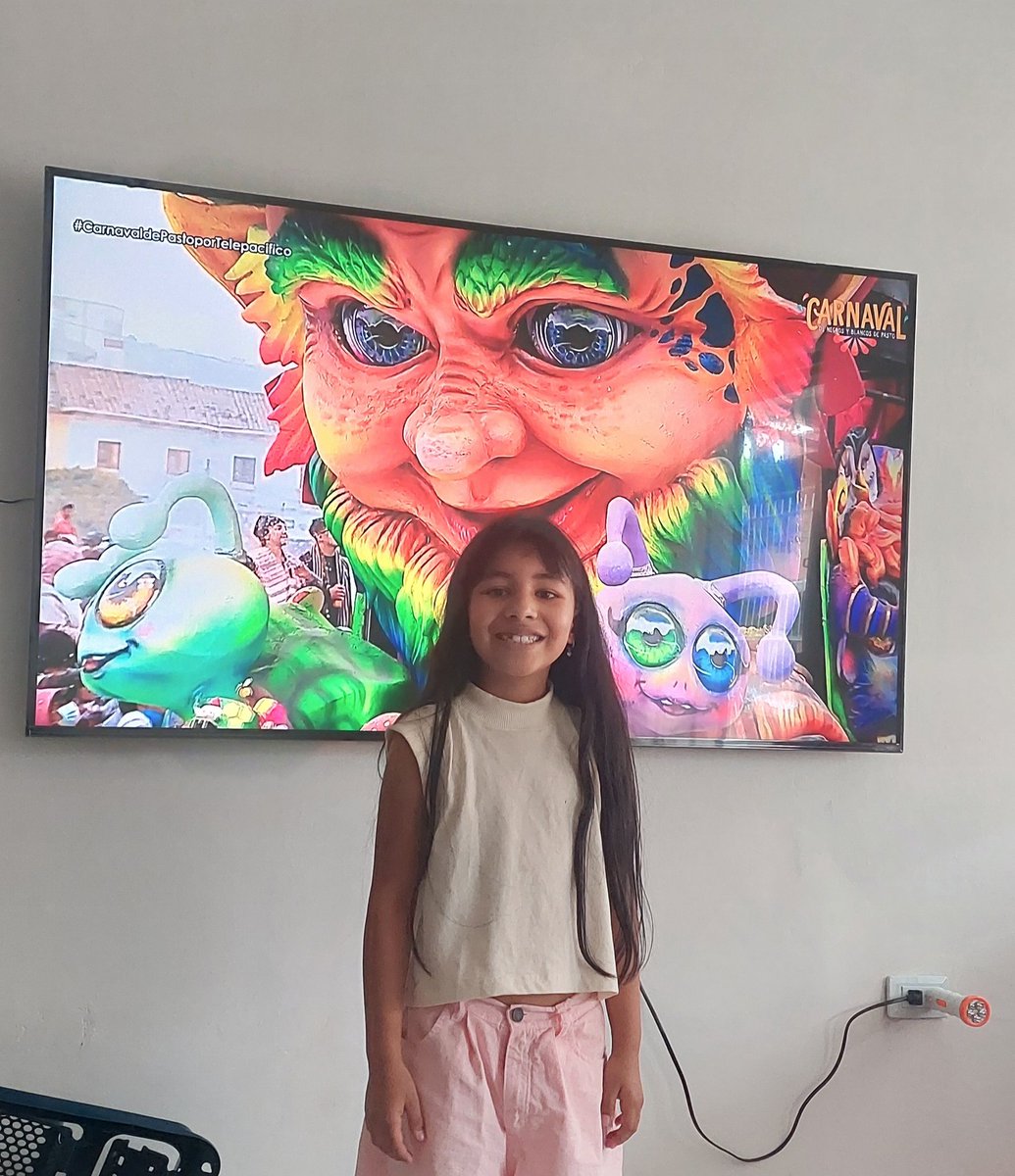 caroarcosp's tweet photo. Desde Cali #CarnavalDeNegrosYBlancos2025 #CarnavaldePastoporTelepacifico https://t.co/vzwfC2UuIj