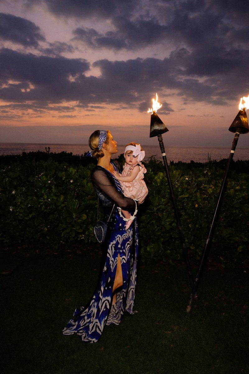 ParisHilton tweet picture