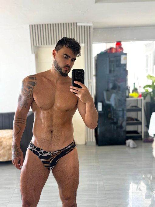 2 pic. 1 o 2? https://t.co/kLJK7raq0I