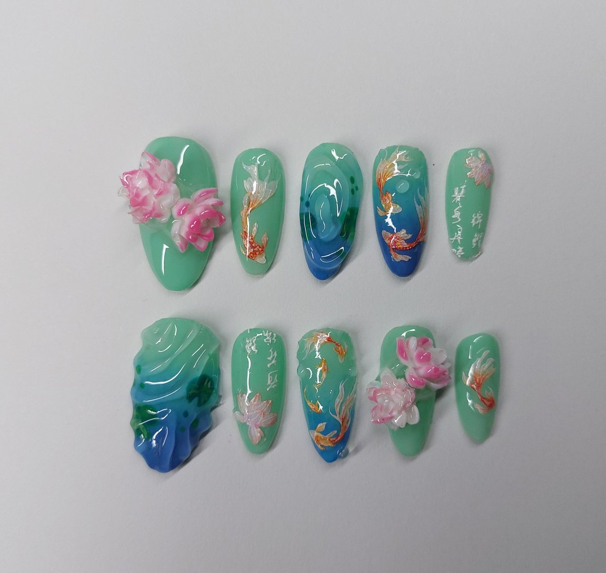 bibisclaws's tweet photo. Lotus flower nails 🪷

#smallbusinessowner #nails #nailart https://t.co/Iy5an91A0p