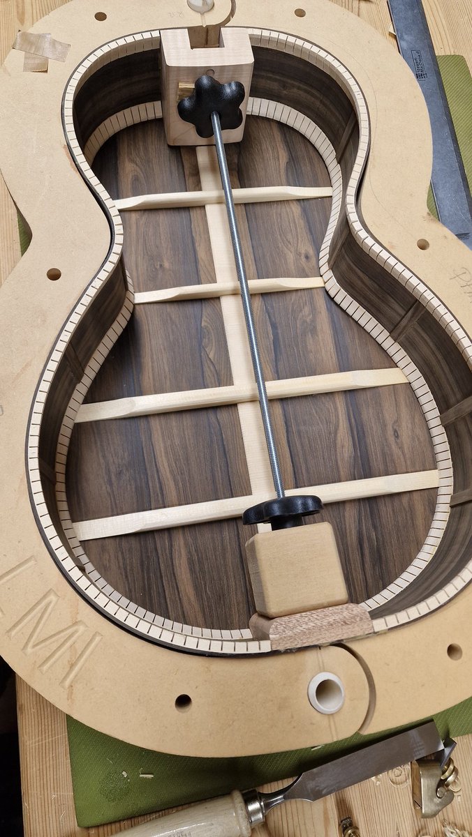 morten2605's tweet photo. New guitar in progress. Parlor with Ziricote back and sides, European bearclaw spruce top and maple neck. Excited to hear the voice of this one. https://t.co/sUBekVCzai
