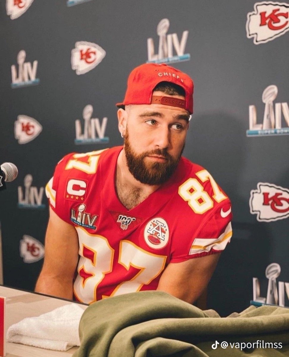 whoistayvis's tweet image. #WPMOYChallenge + @tkelce